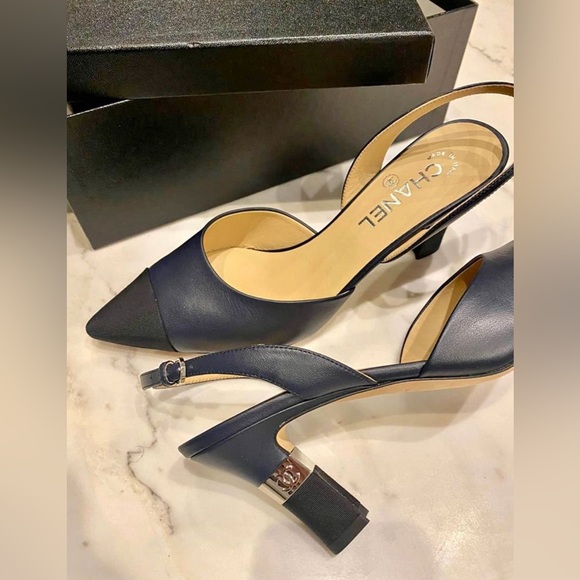 Chanel Slingbacks - Picture 2 of 4